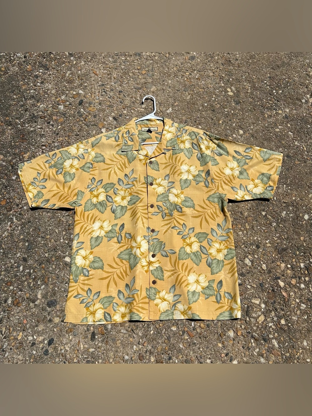 Tommy Bahama 100% Silk  Hawaiian Floral Camp Shirt in Mustard Yellow